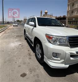 تۆیۆتا لاند کروزەر